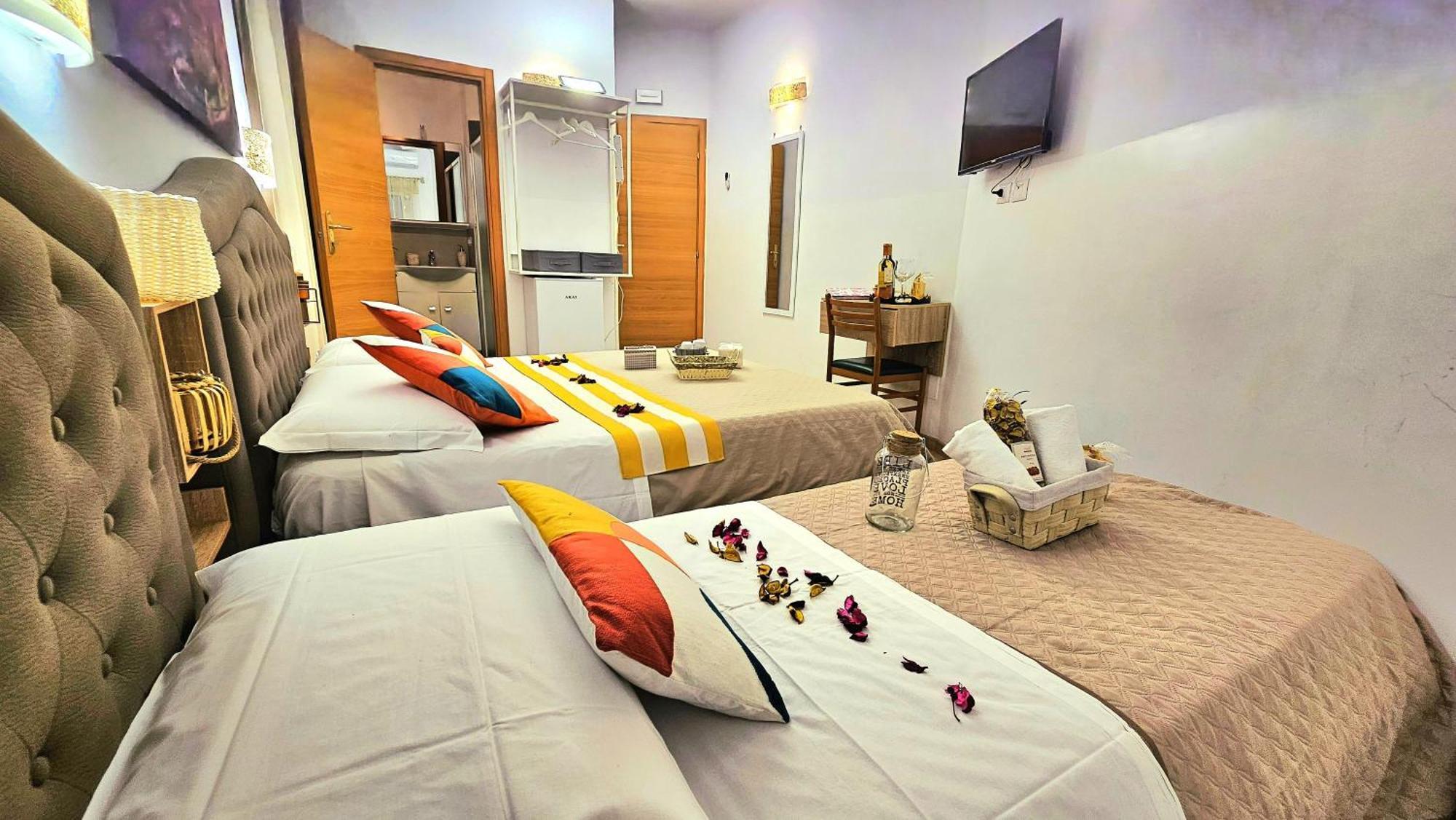 Luxury By A Casa Simpatia - Free Parking Minimum Stay 3 Nights -On Request In Advance Rome Extérieur photo
